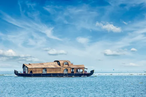 Deluxe Houseboat